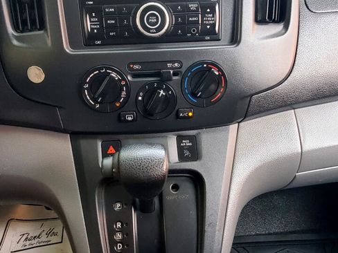 Used 2017 Chevrolet City Express LT image 11