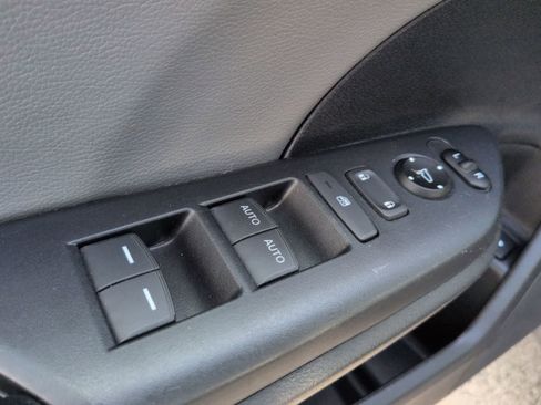 Used 2018 Honda Civic Touring image 17