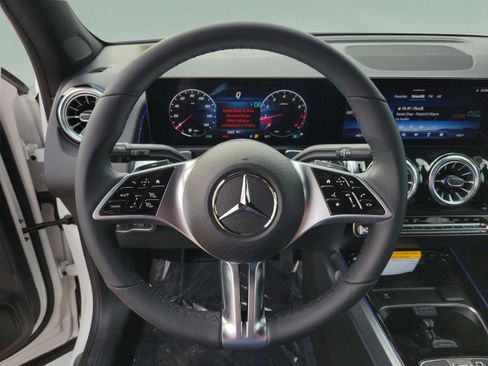 Used 2026 Mercedes-Benz GLB 250 GLB 250 image 18