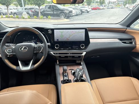 Used 2025 Lexus RX 350 Premium w/ Convenience Package AWD/4WD image 29