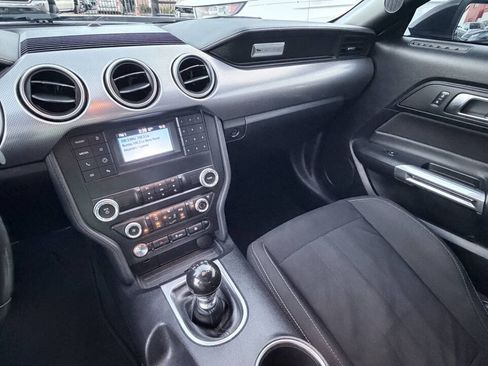 Used 2019 Ford Mustang GT RWD image 16