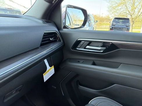 New 2026 Chevrolet Tahoe Premier AWD/4WD image 25