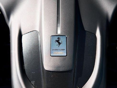 Used 2022 Ferrari Roma image 33