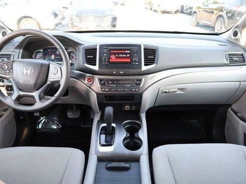 Used 2019 Honda Pilot LX image 21