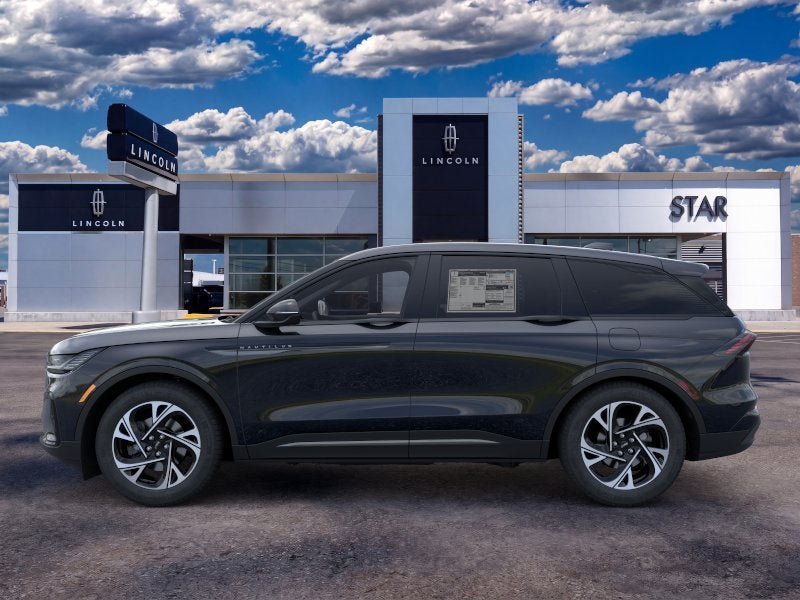 Used 2026 Lincoln Nautilus Premier w/ Equipment Group 102A AWD/4WD image 3