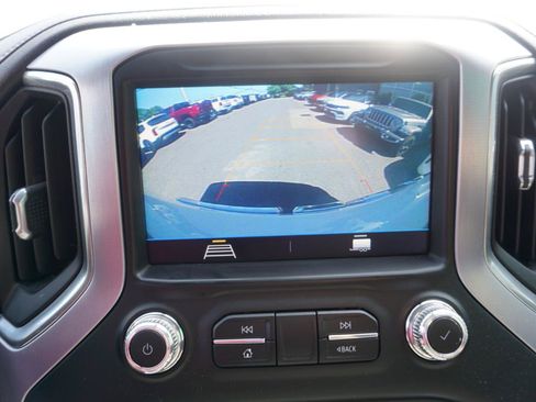 Used 2020 GMC Sierra 1500 Elevation w/ Elevation Value Package AWD/4WD image 18