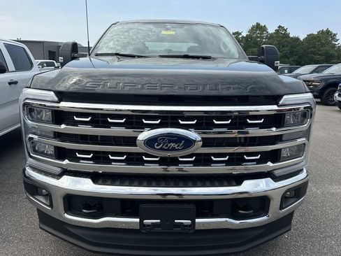 New 2026 Ford F250 Lariat w/ FX4 Off-Road Package AWD/4WD image 3