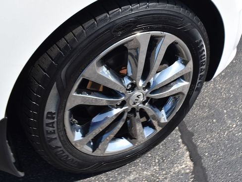Used 2016 Kia Sedona SX Limited FWD image 13