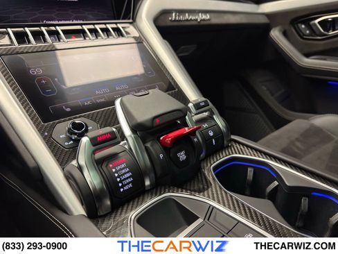 Used 2020 Lamborghini Urus image 72