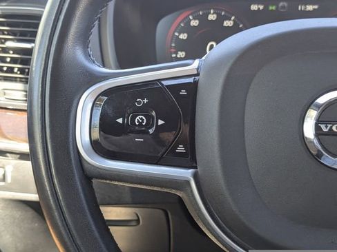 Used 2019 Volvo XC90 T6 Momentum w/ Advanced Package image 30