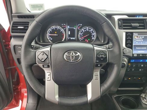 Used 2024 Toyota 4Runner Limited AWD/4WD image 22
