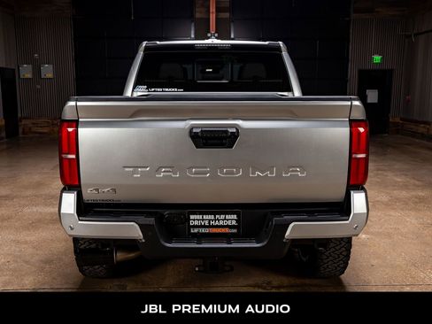 Used 2024 Toyota Tacoma SR5 w/ SR5 Upgrade Package image 8