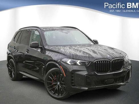 Certified 2024 BMW X5 sDrive40i w/ M Sport Package image 1