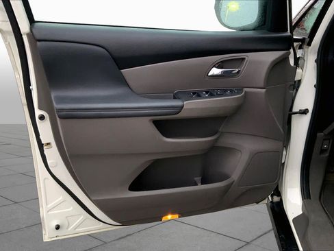 Used 2016 Honda Odyssey EX-L image 21