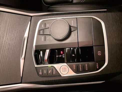 Certified 2025 BMW 330i Sedan w/ Convenience Package image 16