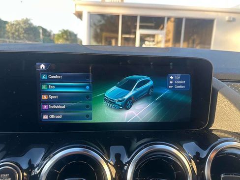 Used 2025 Mercedes-Benz GLA 250 4MATIC image 26