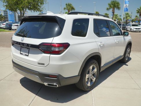 New 2026 Honda Pilot EX-L image 5