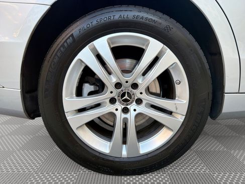 Used 2017 Mercedes-Benz S 550 4MATIC Sedan image 30