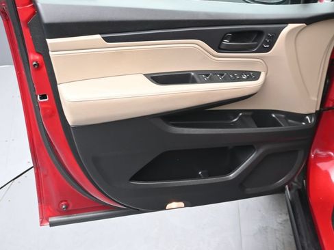 Used 2024 Honda Odyssey EX-L image 14