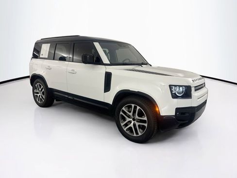 Certified 2022 Land Rover Defender 110 X-Dynamic SE AWD/4WD image 3