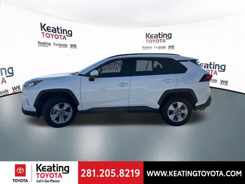Used 2021 Toyota RAV4 XLE image 4