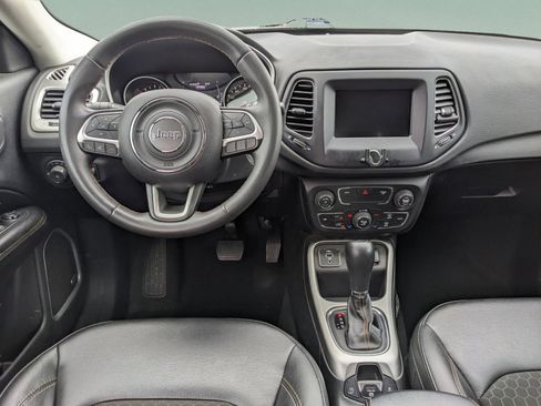 Used 2021 Jeep Compass Latitude w/ Sun and Sound Group image 18