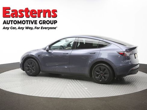 Used 2023 Tesla Model Y Long Range AWD/4WD image 57
