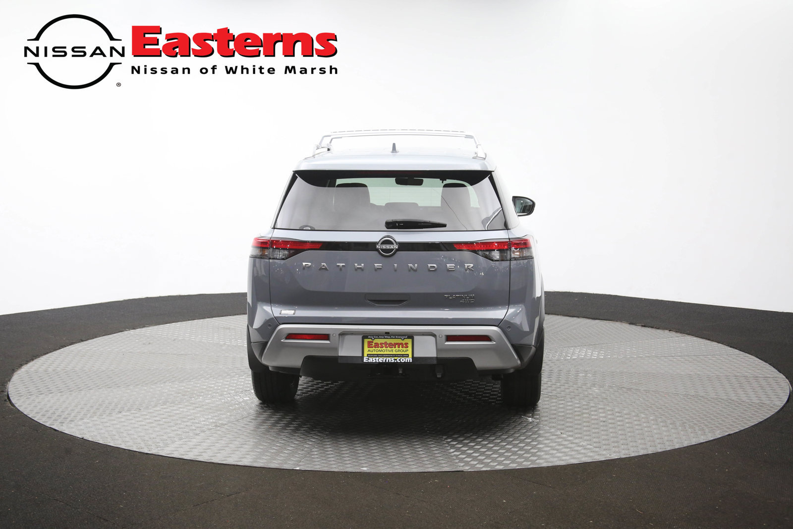 Used 2023 Nissan Pathfinder Platinum w/ Cargo Package AWD/4WD image 36