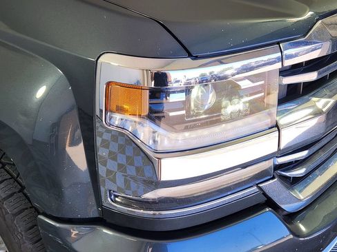 Used 2017 Chevrolet Silverado 1500 High Country AWD/4WD image 10