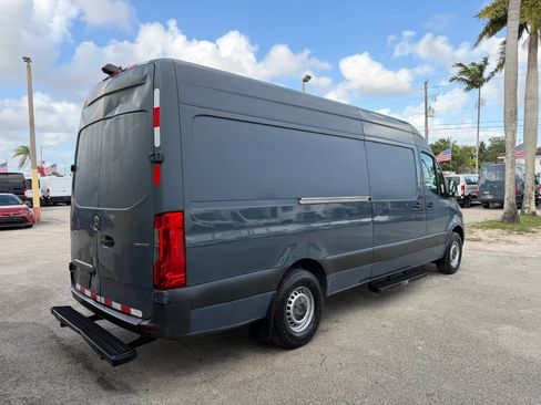 Used 2019 Mercedes-Benz Sprinter 170 image 6
