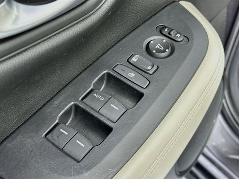 Certified 2024 Honda HR-V LX image 17