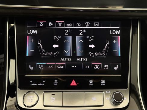 Used 2019 Audi Q8 Prestige w/ Luxury Package AWD/4WD image 24