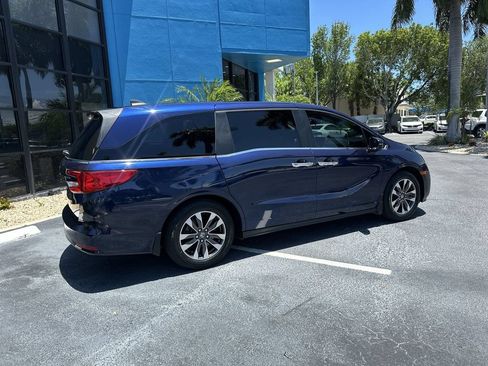 Certified 2024 Honda Odyssey EX-L image 8