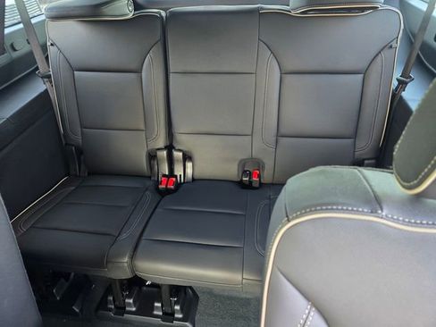 New 2026 GMC Yukon XL Elevation image 9