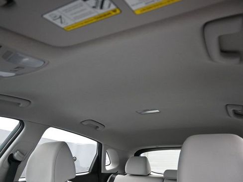 Used 2022 Hyundai Kona SE image 33