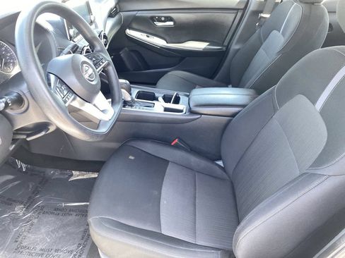 Certified 2024 Nissan Sentra SV FWD image 27