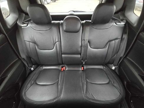 Used 2018 Jeep Renegade Altitude image 17