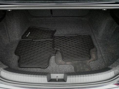 Certified 2022 Volkswagen Jetta SE w/ Panoramic Sunroof Package image 18