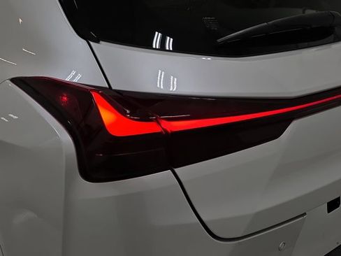 Used 2024 Lexus UX 250h AWD w/ Premium Package image 32