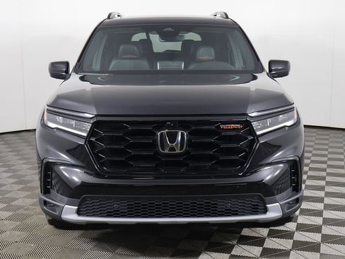 Used 2024 Honda Pilot TrailSport image 13