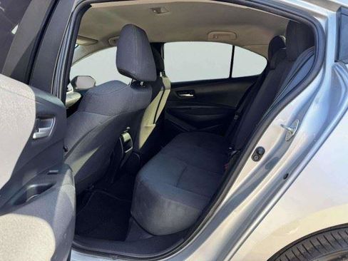 Used 2020 Toyota Corolla LE FWD image 32