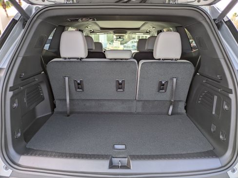 New 2026 GMC Acadia Elevation w/ Elevation Premium Package image 17