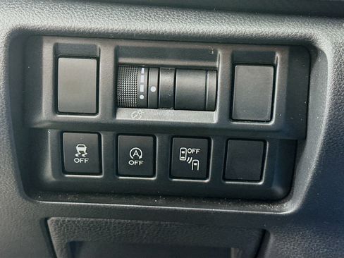 Used 2021 Subaru Crosstrek 2.0i Premium w/ Moonroof Package image 17