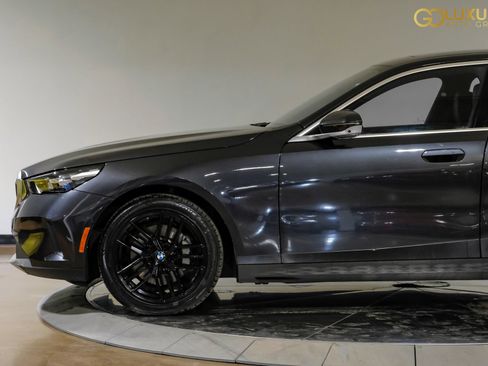 Used 2025 BMW 530i RWD image 14