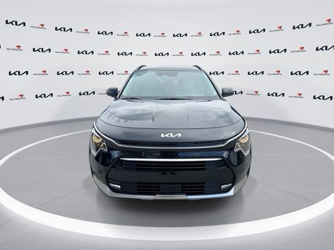 Certified 2025 Kia Niro EX Touring FWD image 3