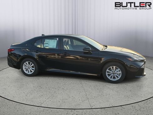 New 2026 Toyota Camry LE FWD image 7