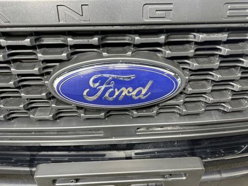 Used 2020 Ford Ranger XL w/ Equipment Group 101A Mid image 9