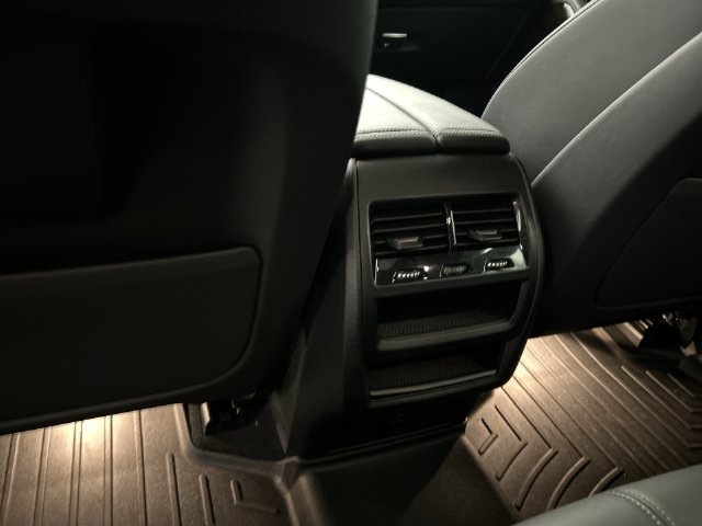 Used 2023 BMW X5 xDrive40i w/ Premium Package AWD/4WD image 23