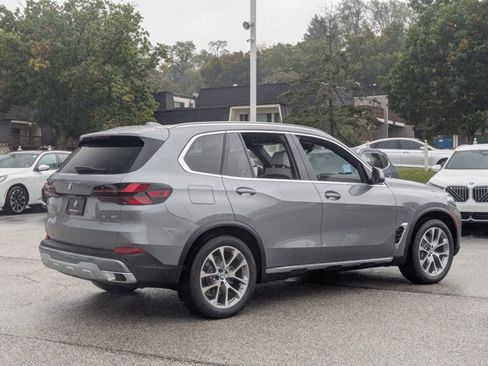 New 2026 BMW X5 xDrive40i w/ Climate Comfort Package image 2