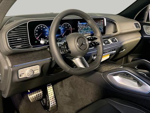 New 2026 Mercedes-Benz GLS 450 4MATIC image 9